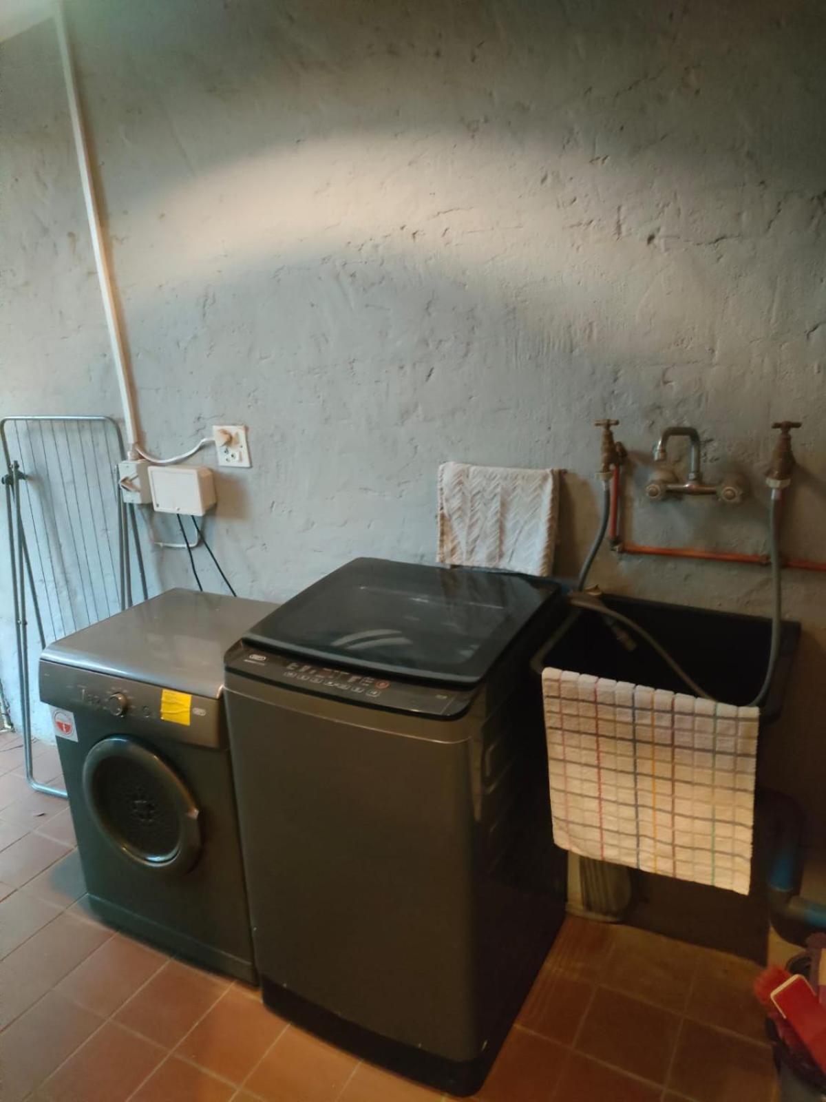 Karee Laagte Apartment Leeuwfontein